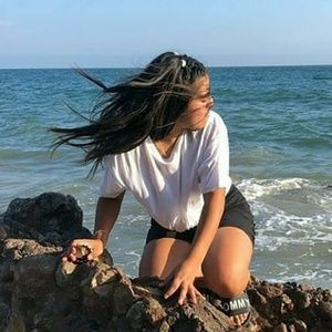 Meet your Posher, Carolina